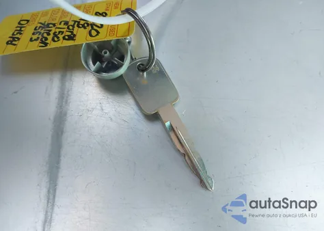 1998 Ford Econoline E150 Van из США, поврежденный, VIN 1FDRE1469WHB77553